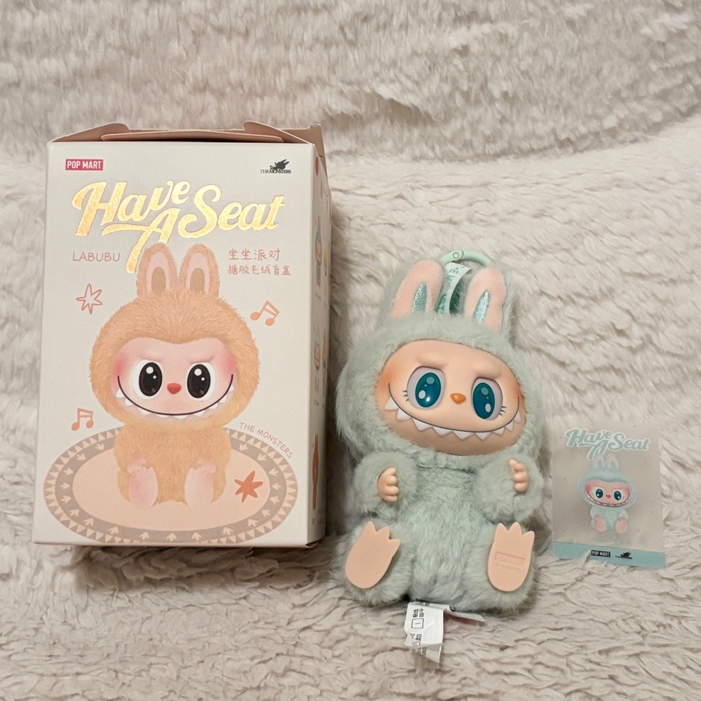 Labubu bag charm (authentic)